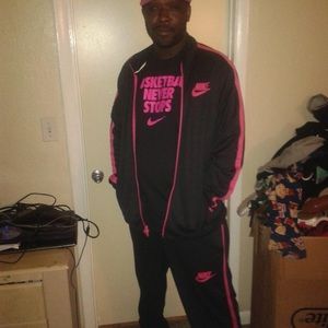 Meet your Posher, Raymond